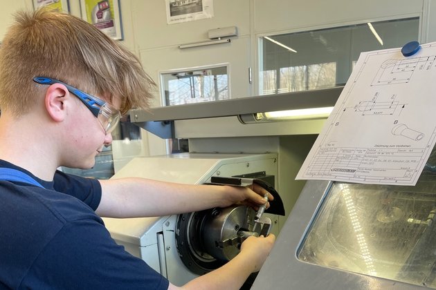 Berger unterstützt die „grünen Monster“ des GreenTeam Stuttgart 