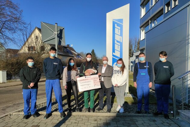 Ein Herz für Tiere - Berger Azubis spenden 350 Euro an Tierheim