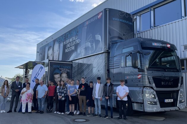 M+E Info Truck macht Halt bei Berger