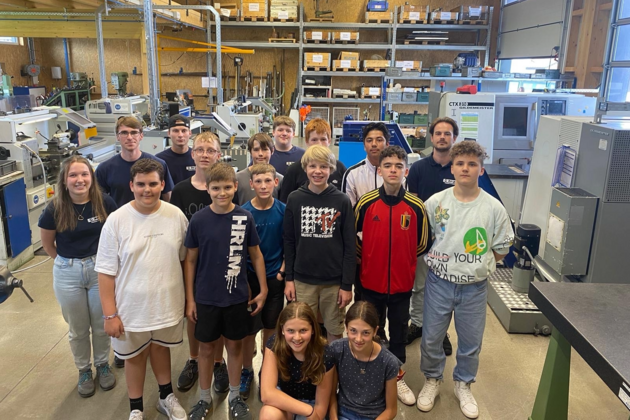 Mittelschule Oy zu Besuch bei Berger in Wertach